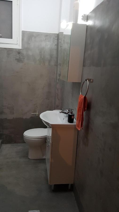 Filopappou Hill Apartment アテネ エクステリア 写真